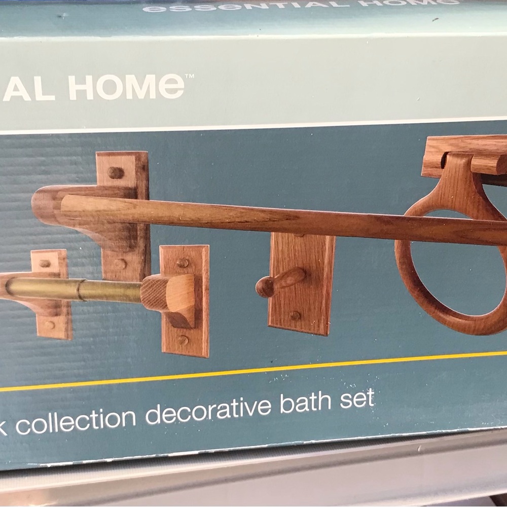 Oak Rustic bath ware set 4 pc. New